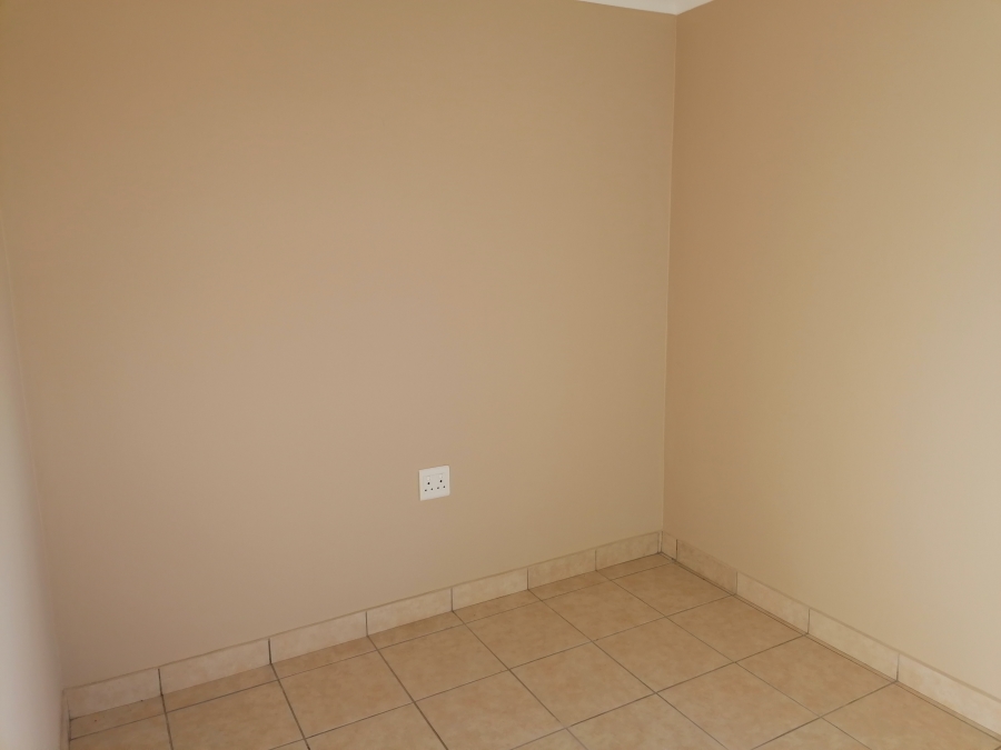 To Let 2 Bedroom Property for Rent in Burgundy Estate Western Cape